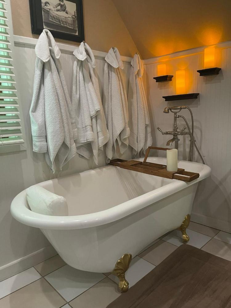 King Room interior